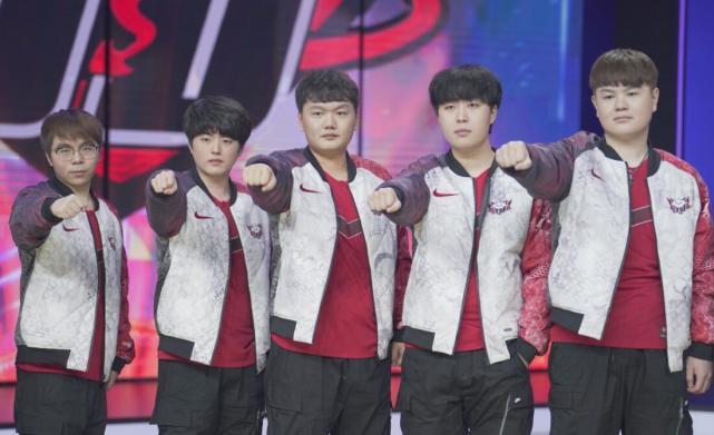 谈往往是俱 谈往往是俱