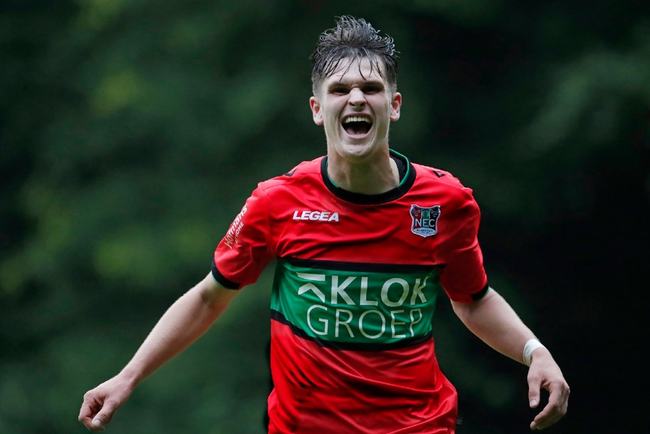 大量的参与 大量的参与