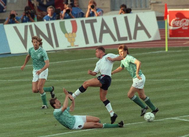 肋部进攻 肋部进攻