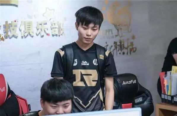 条允许玩家